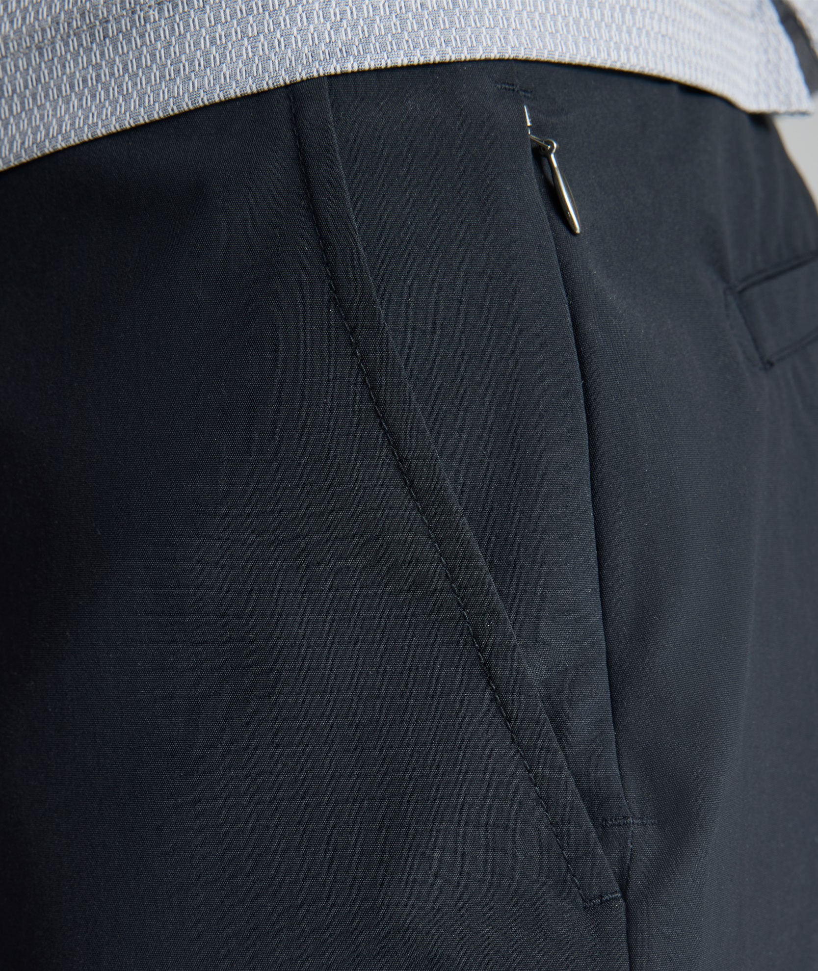 7" Traveler Tech Shorts - Image 4