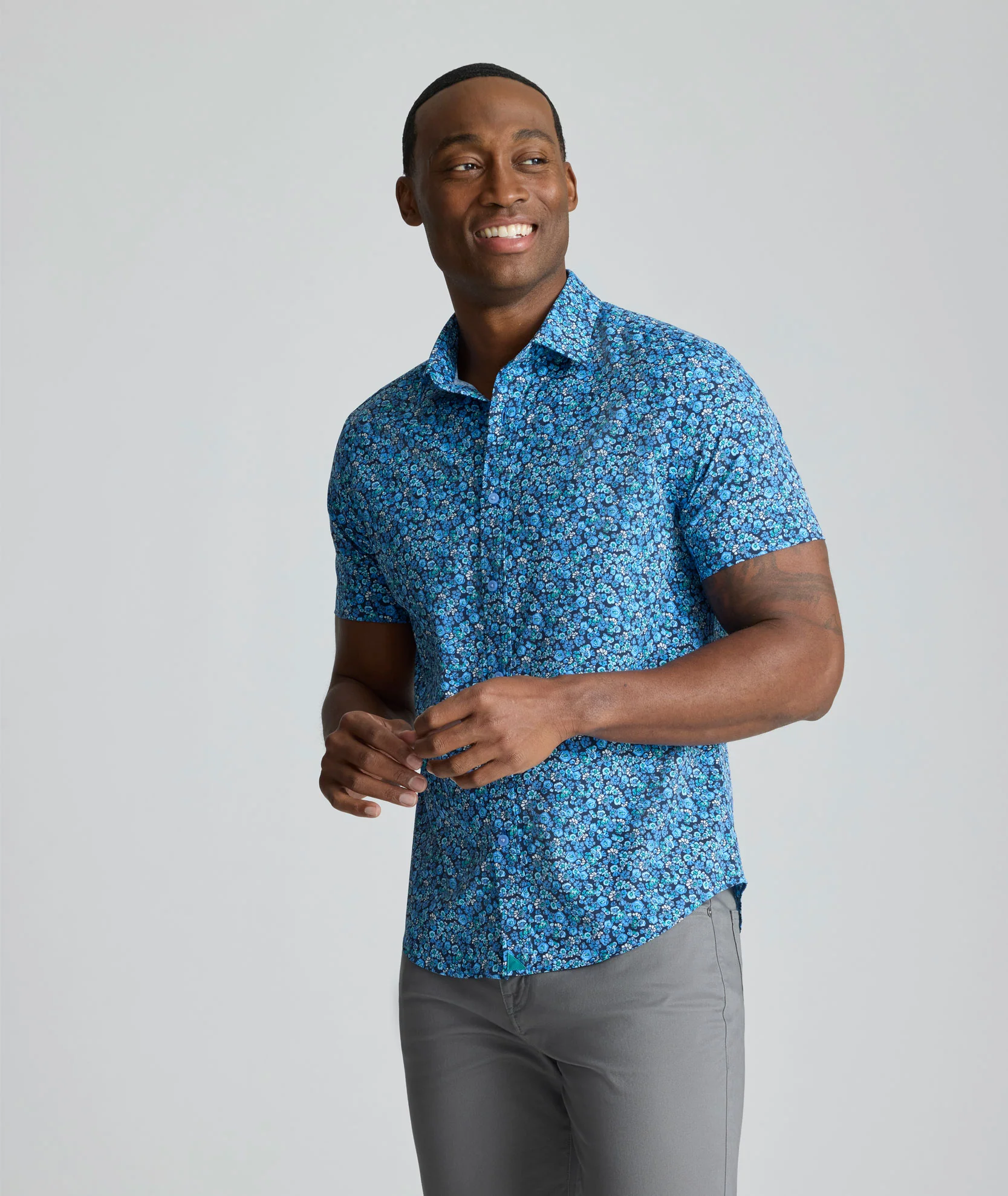 Performance Short-Sleeve Zamora Shirt - Image 4